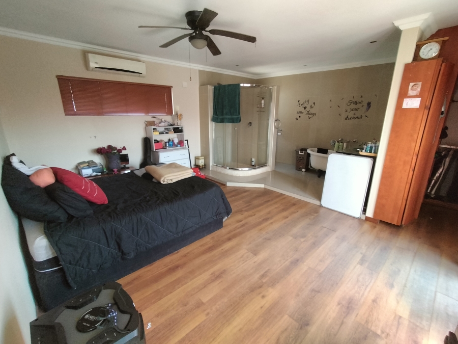 4 Bedroom Property for Sale in Pretoria North Gauteng