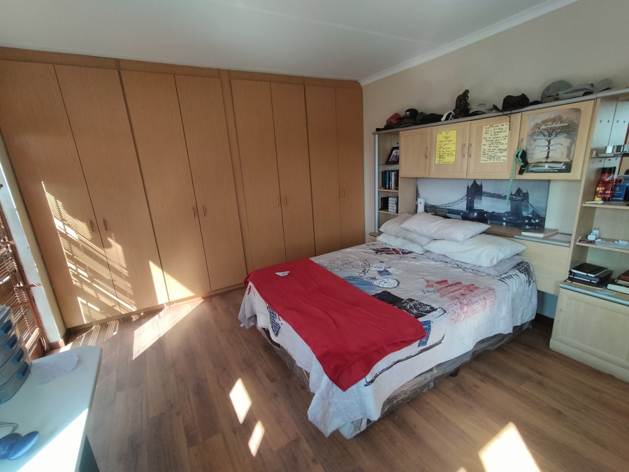 4 Bedroom Property for Sale in Pretoria North Gauteng