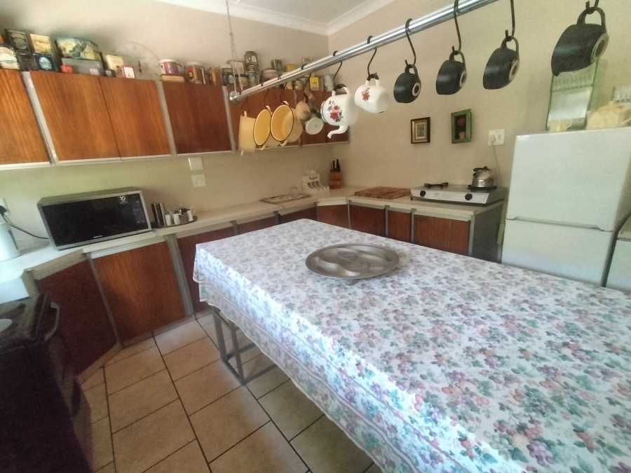 6 Bedroom Property for Sale in Pretoria North Gauteng
