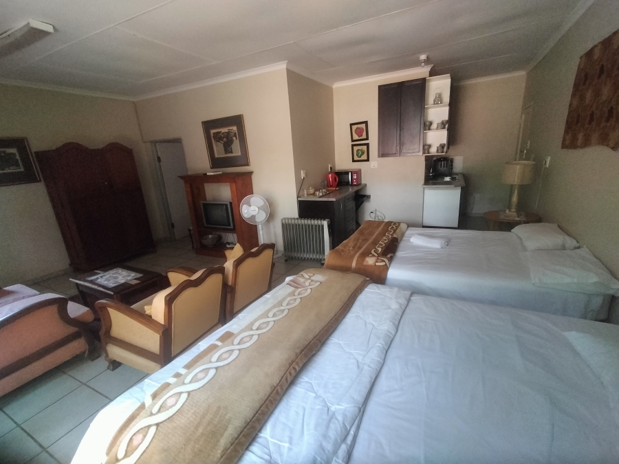 6 Bedroom Property for Sale in Pretoria North Gauteng