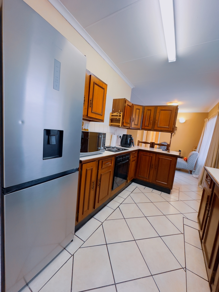 3 Bedroom Property for Sale in Vorna Valley Gauteng
