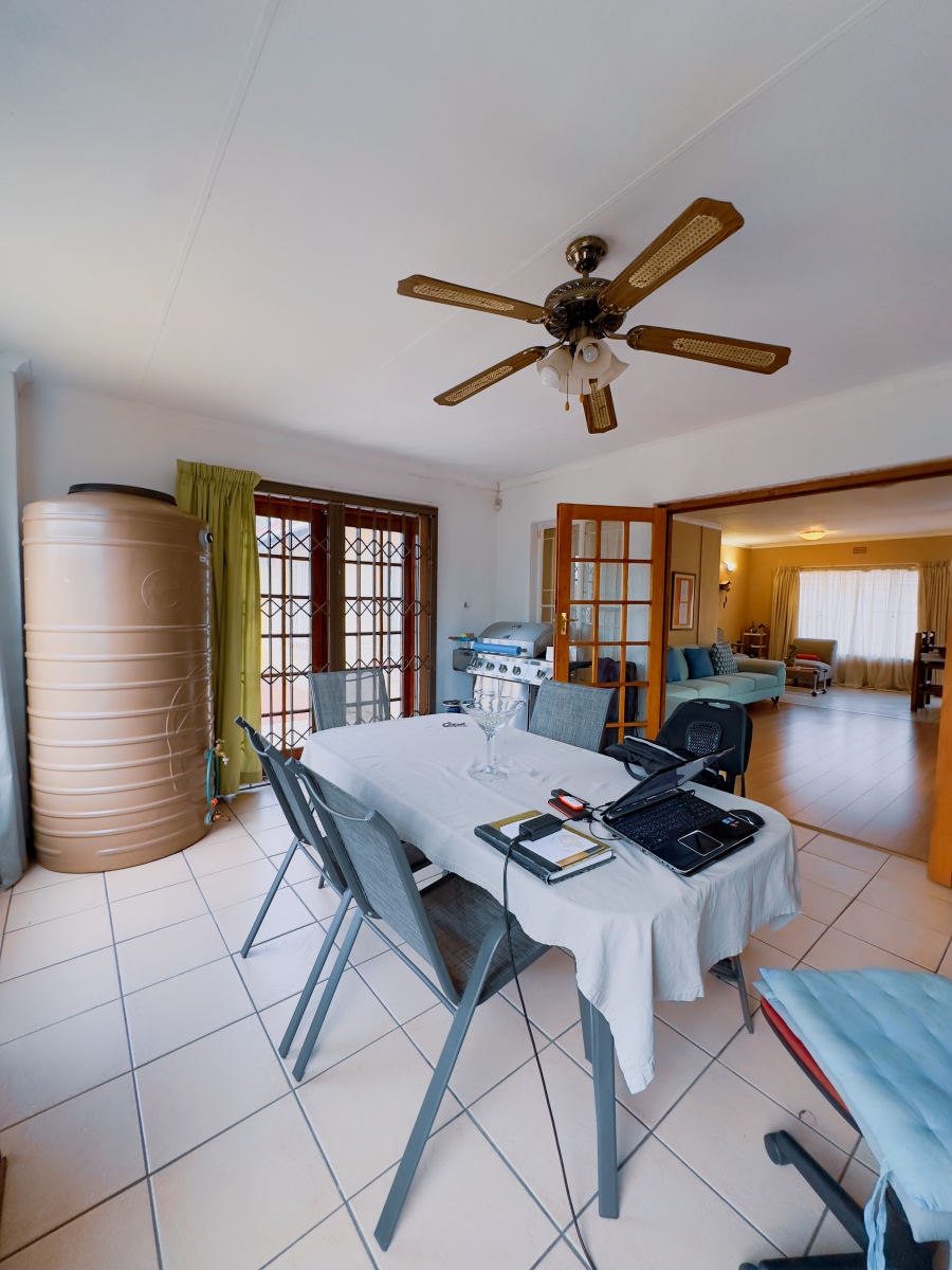 3 Bedroom Property for Sale in Vorna Valley Gauteng