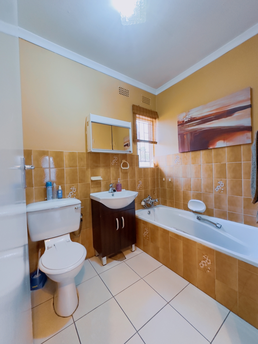 3 Bedroom Property for Sale in Vorna Valley Gauteng