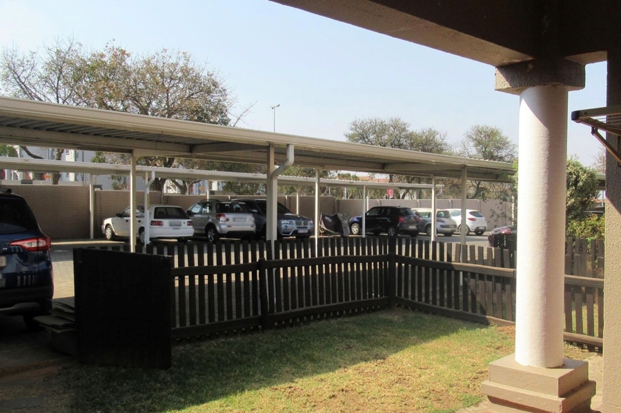2 Bedroom Property for Sale in Northwold Gauteng