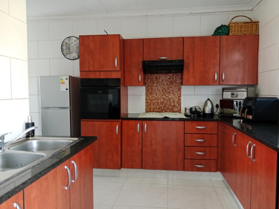 3 Bedroom Property for Sale in Brackenhurst Gauteng