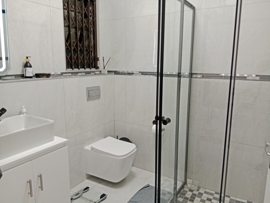 3 Bedroom Property for Sale in Brackenhurst Gauteng
