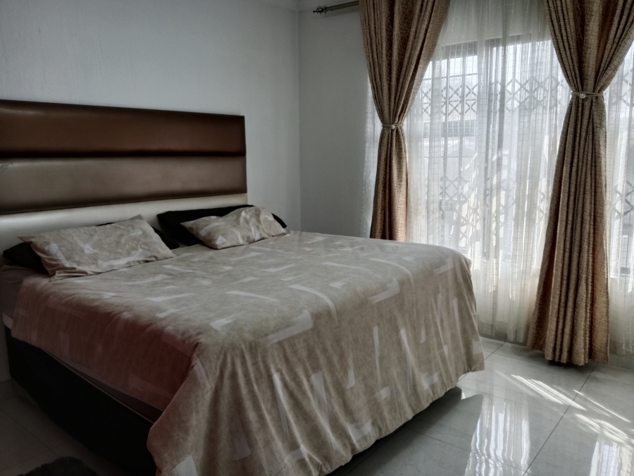 3 Bedroom Property for Sale in Brackenhurst Gauteng