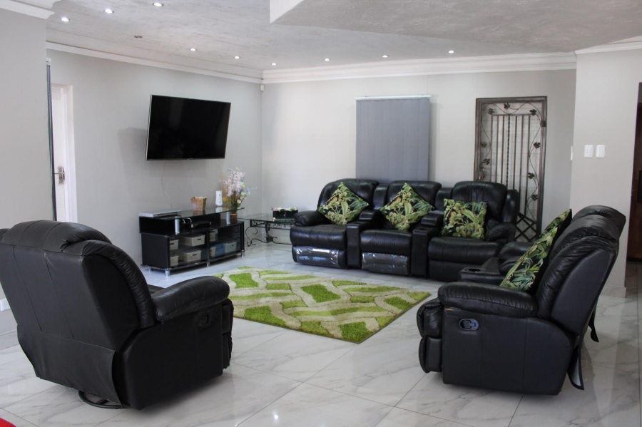 4 Bedroom Property for Sale in Lenasia South Gauteng