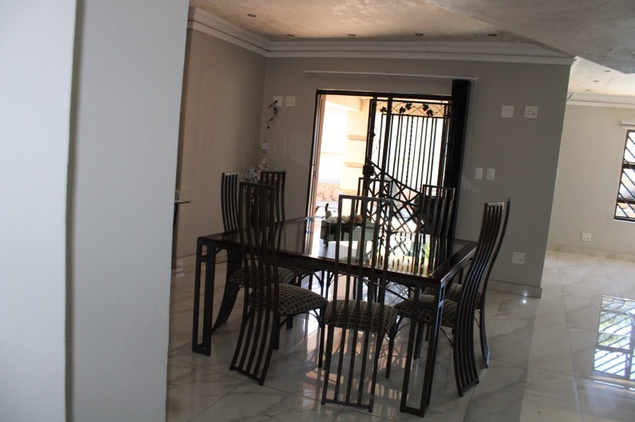 4 Bedroom Property for Sale in Lenasia South Gauteng