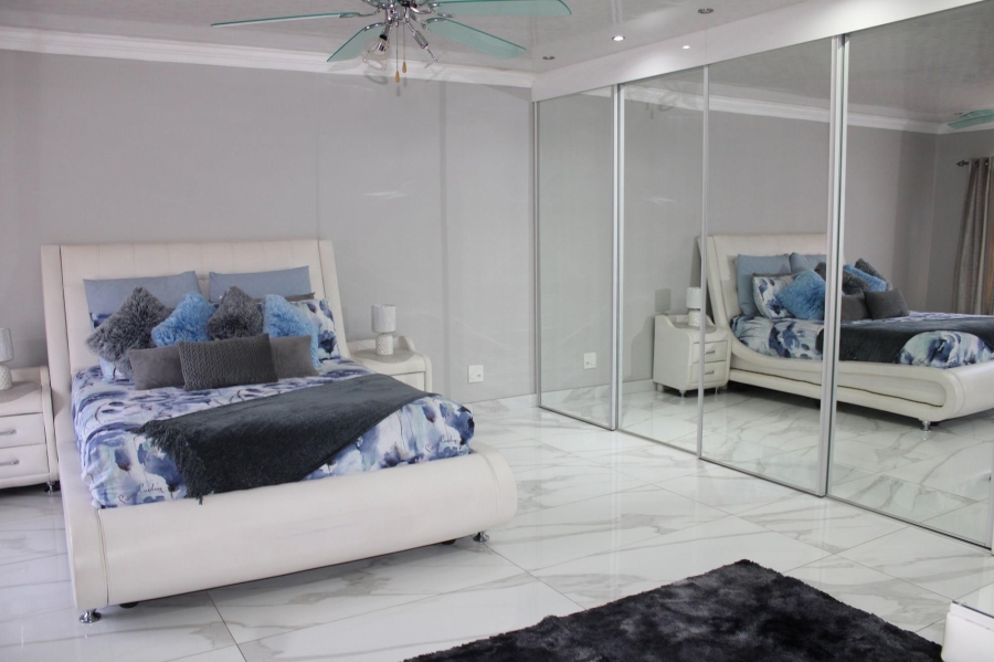 4 Bedroom Property for Sale in Lenasia South Gauteng