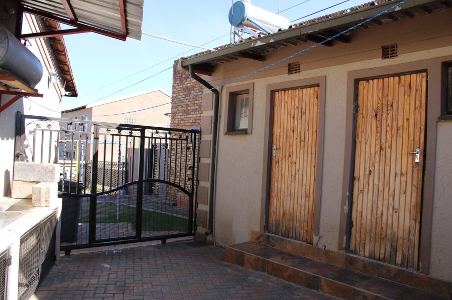 4 Bedroom Property for Sale in Lenasia South Gauteng