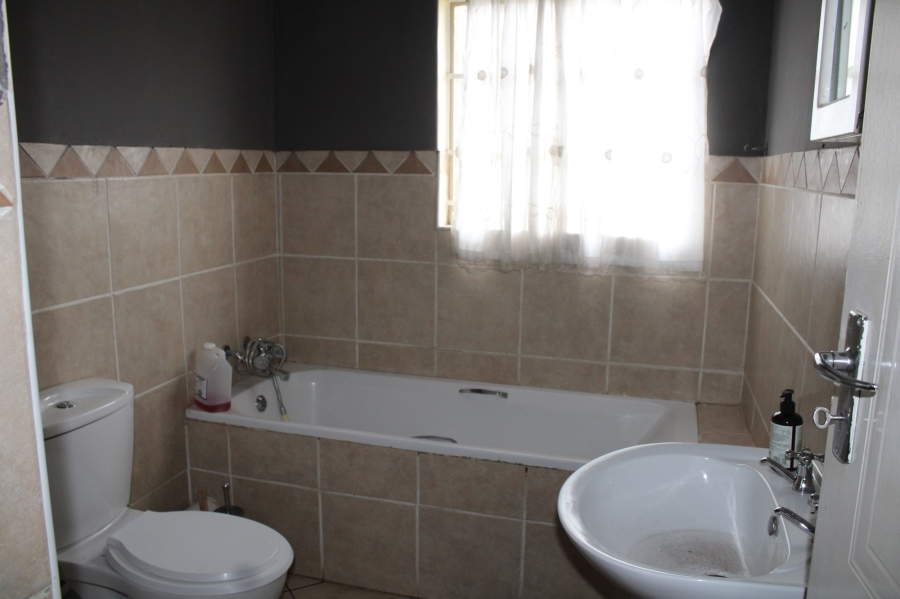 2 Bedroom Property for Sale in Philip Nel Park Gauteng