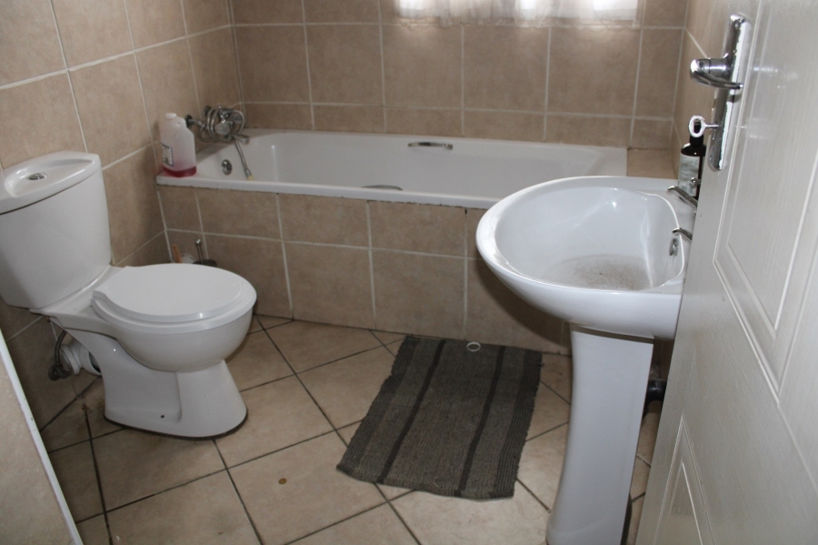 2 Bedroom Property for Sale in Philip Nel Park Gauteng