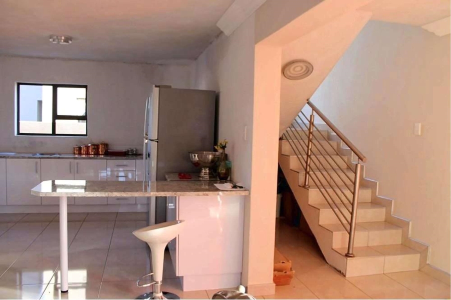 5 Bedroom Property for Sale in Theresa Park Gauteng