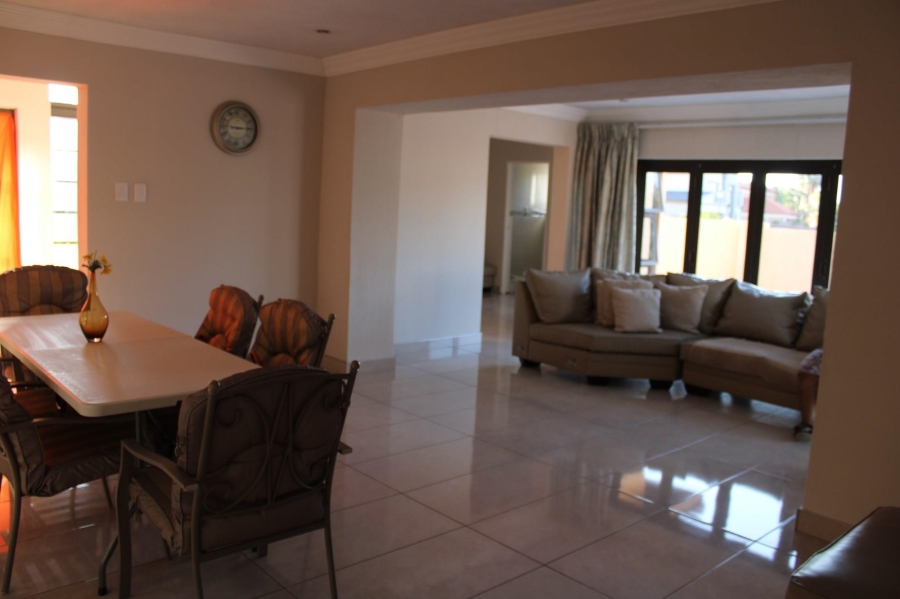5 Bedroom Property for Sale in Theresa Park Gauteng