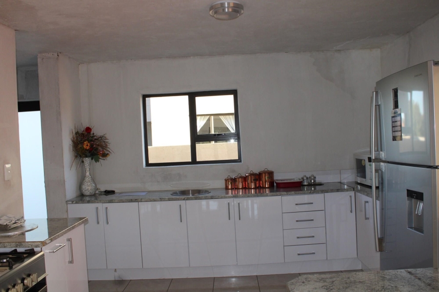 5 Bedroom Property for Sale in Theresa Park Gauteng