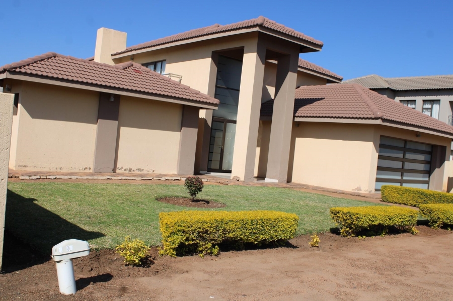 5 Bedroom Property for Sale in Theresa Park Gauteng