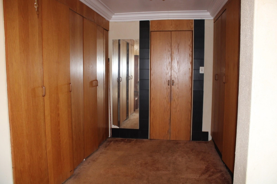 6 Bedroom Property for Sale in Amandasig Gauteng