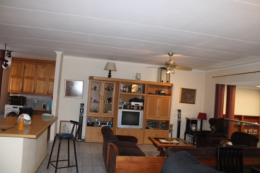 6 Bedroom Property for Sale in Amandasig Gauteng