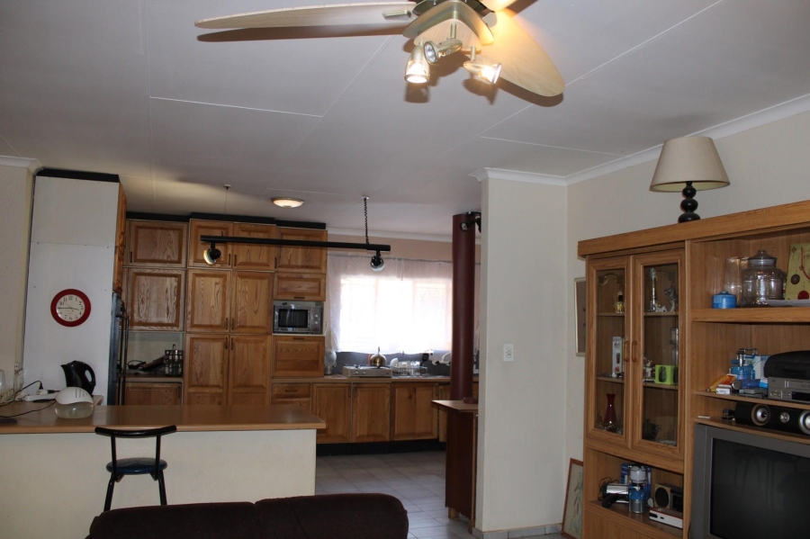 6 Bedroom Property for Sale in Amandasig Gauteng