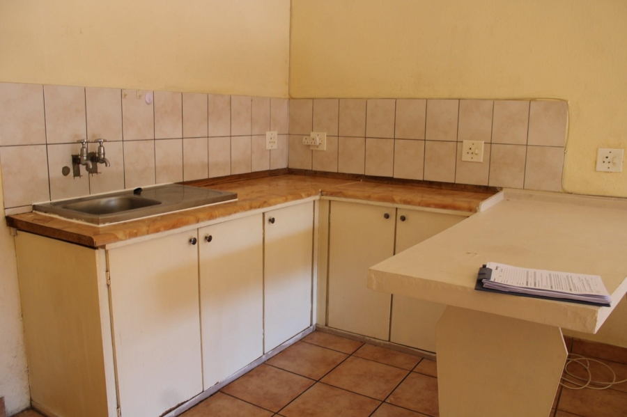 6 Bedroom Property for Sale in Amandasig Gauteng
