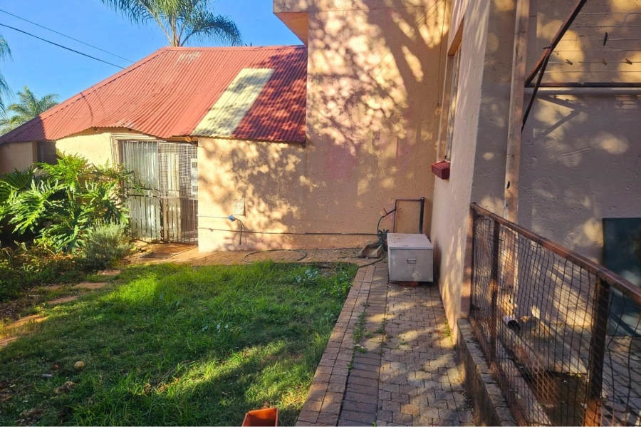 6 Bedroom Property for Sale in Amandasig Gauteng