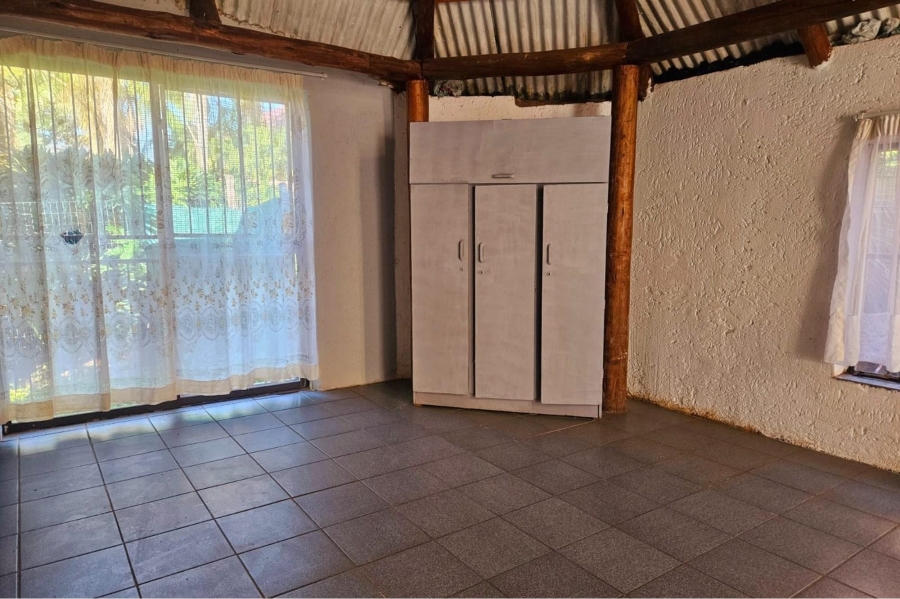 6 Bedroom Property for Sale in Amandasig Gauteng