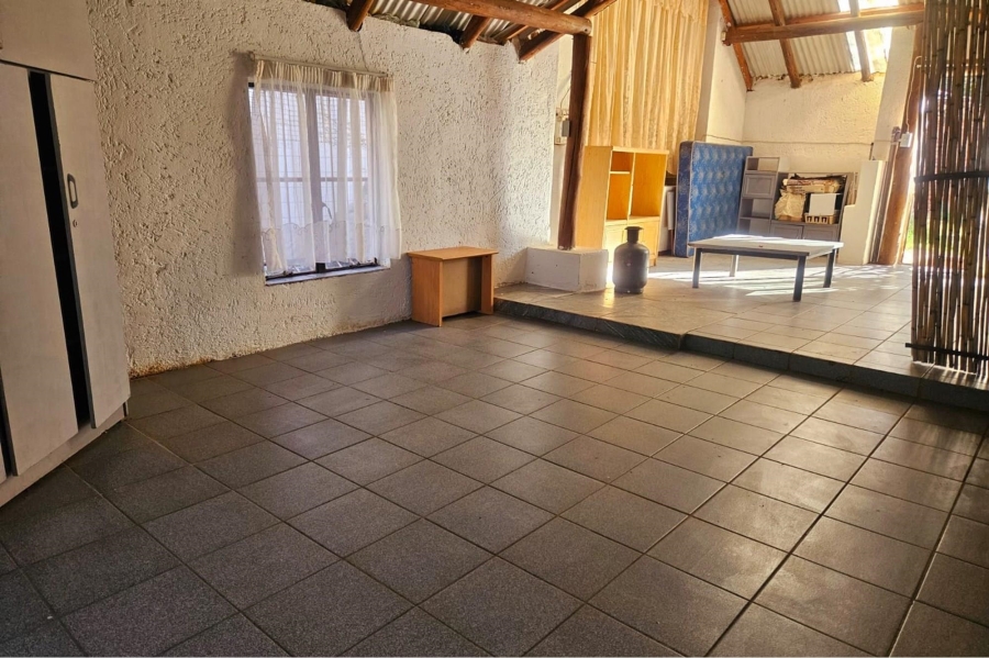 6 Bedroom Property for Sale in Amandasig Gauteng