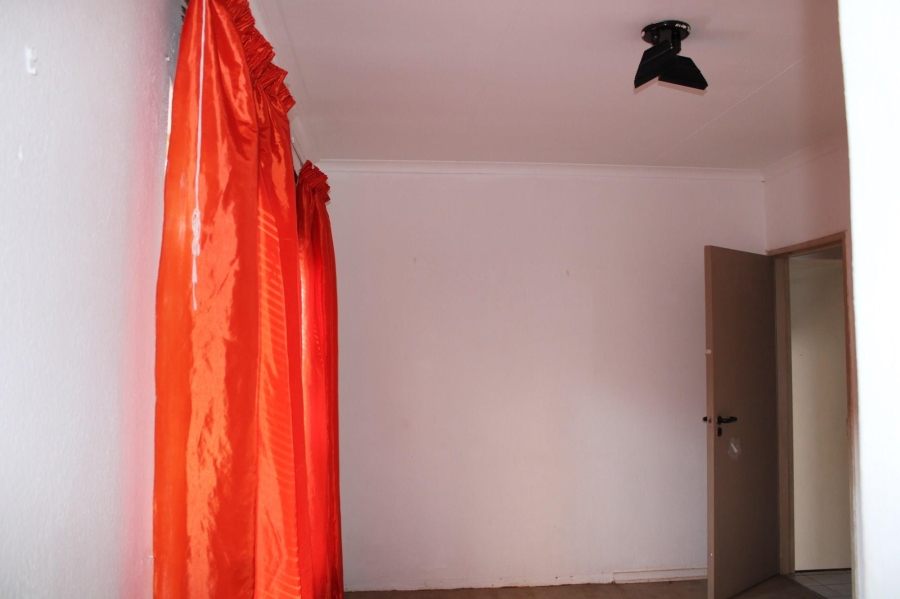 6 Bedroom Property for Sale in Amandasig Gauteng