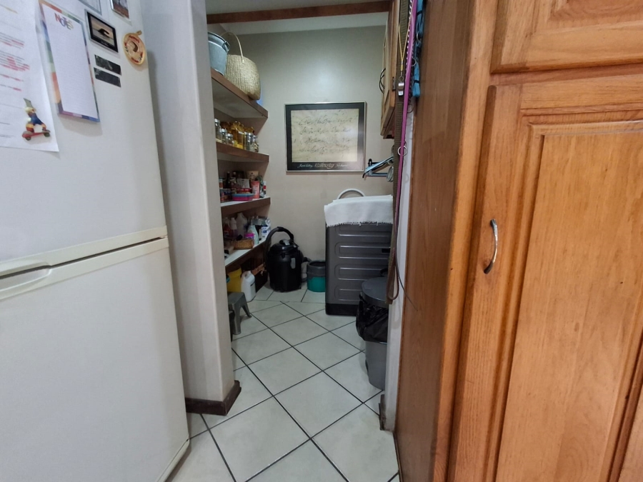 3 Bedroom Property for Sale in Tileba Gauteng