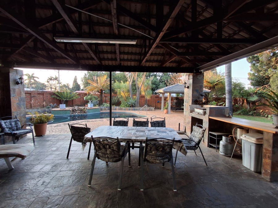 3 Bedroom Property for Sale in Tileba Gauteng