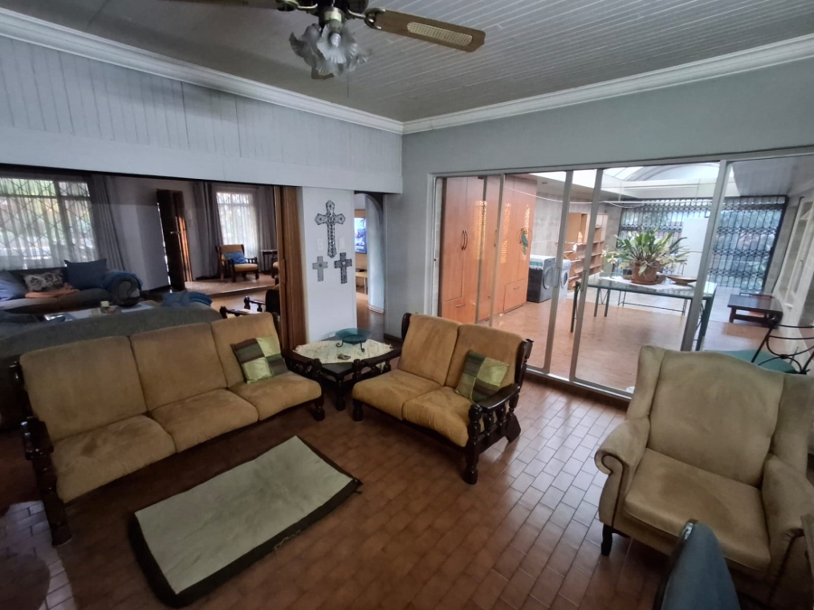 3 Bedroom Property for Sale in Tileba Gauteng