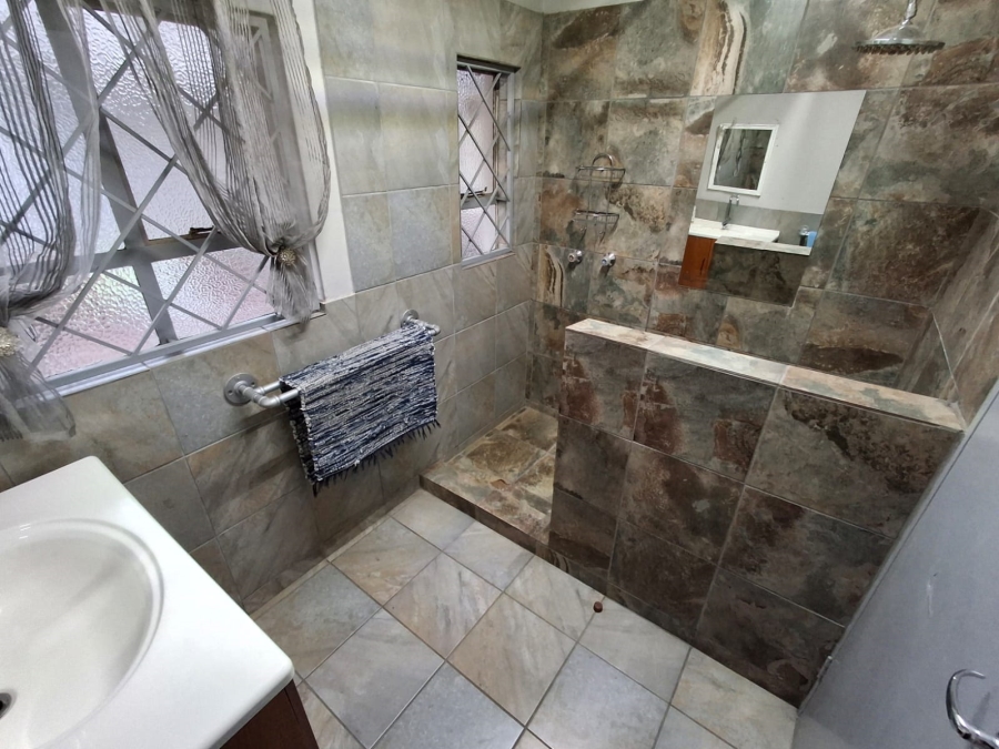 3 Bedroom Property for Sale in Tileba Gauteng