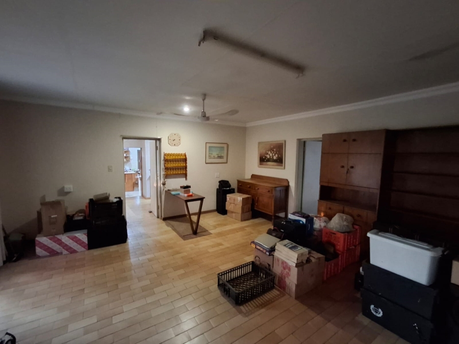 3 Bedroom Property for Sale in Tileba Gauteng