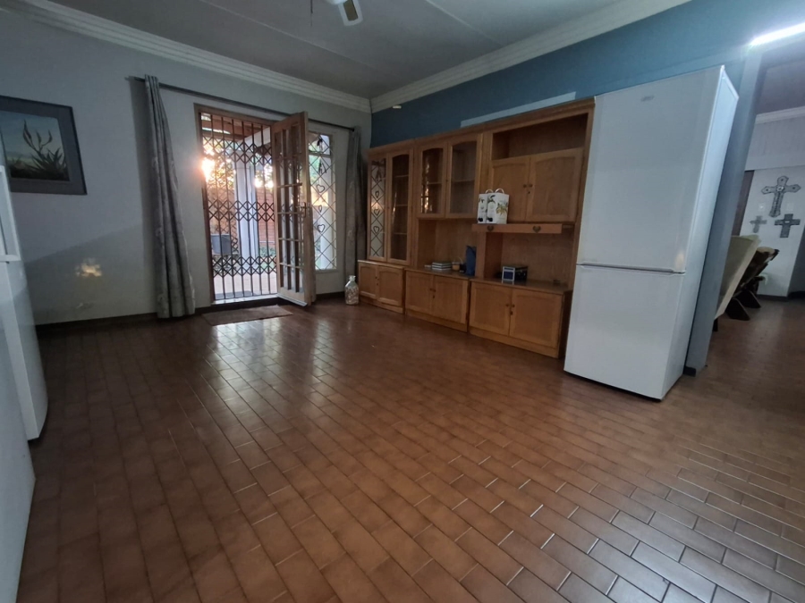 3 Bedroom Property for Sale in Tileba Gauteng