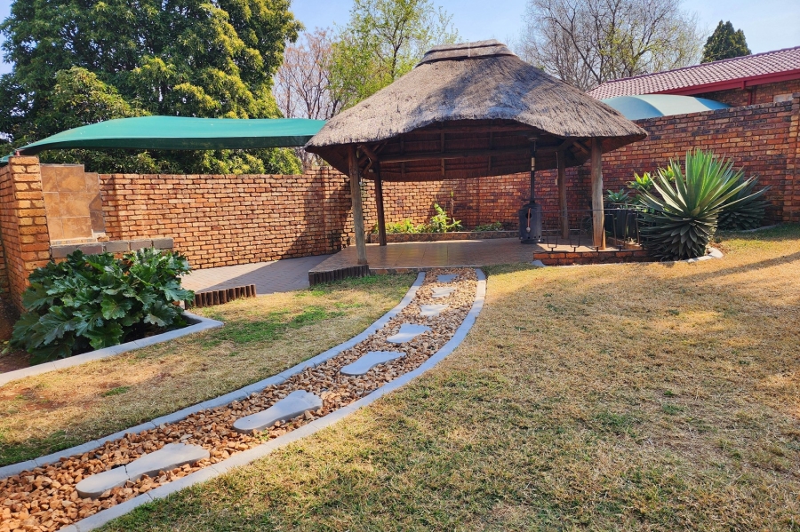 3 Bedroom Property for Sale in Valhalla Gauteng