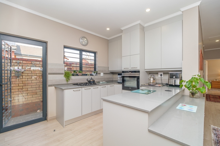 3 Bedroom Property for Sale in North Riding AH Gauteng