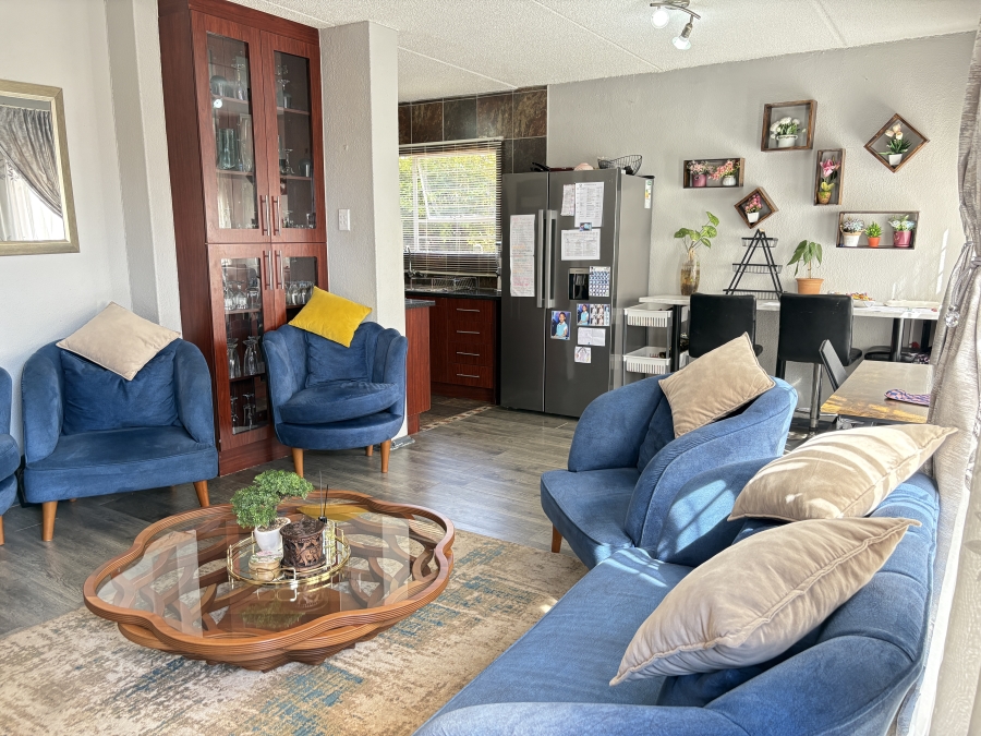 3 Bedroom Property for Sale in Radiokop Gauteng