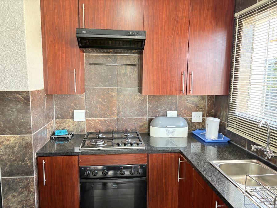 3 Bedroom Property for Sale in Radiokop Gauteng
