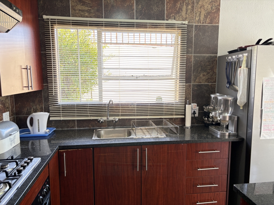 3 Bedroom Property for Sale in Radiokop Gauteng