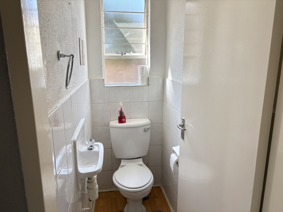 3 Bedroom Property for Sale in Radiokop Gauteng