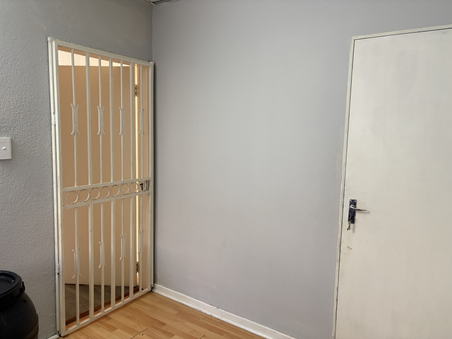3 Bedroom Property for Sale in Radiokop Gauteng
