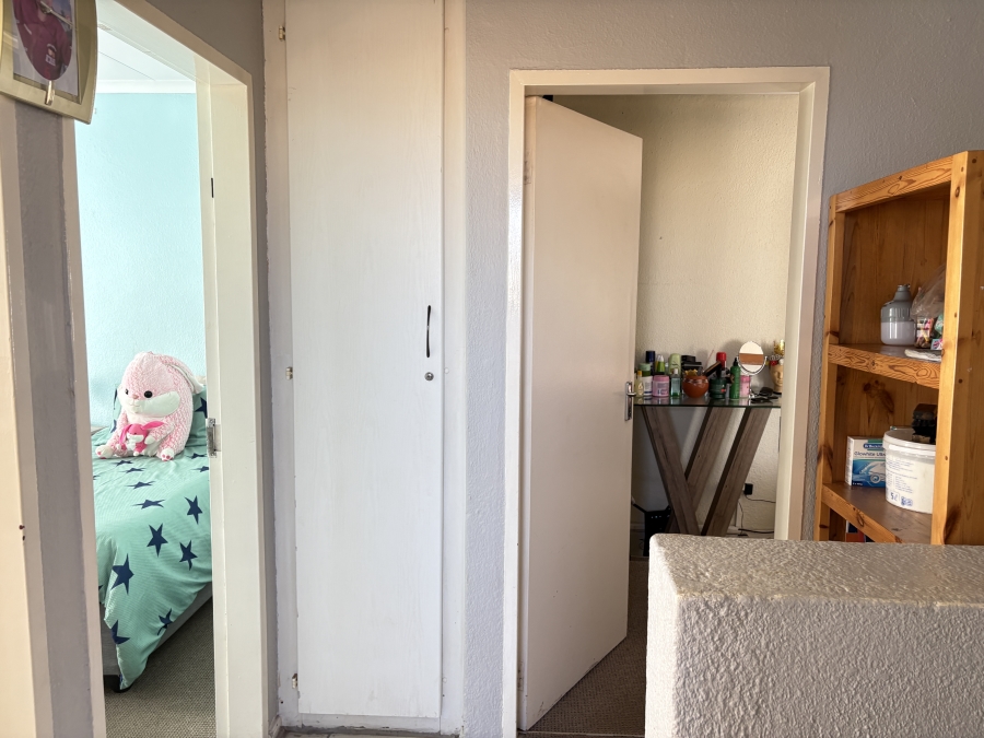3 Bedroom Property for Sale in Radiokop Gauteng