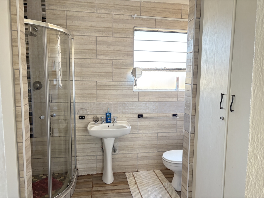 3 Bedroom Property for Sale in Radiokop Gauteng