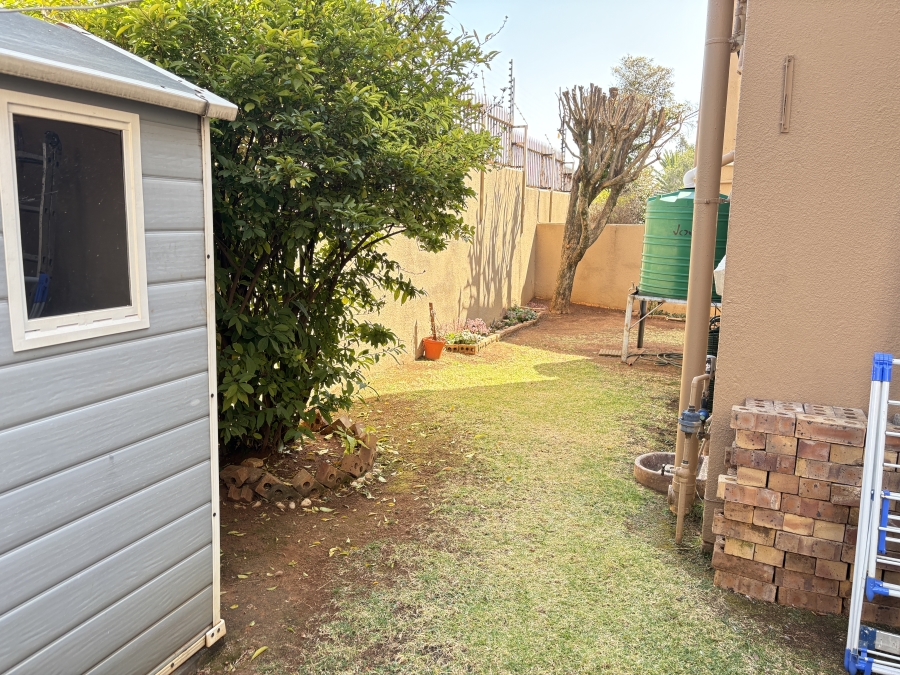 3 Bedroom Property for Sale in Radiokop Gauteng