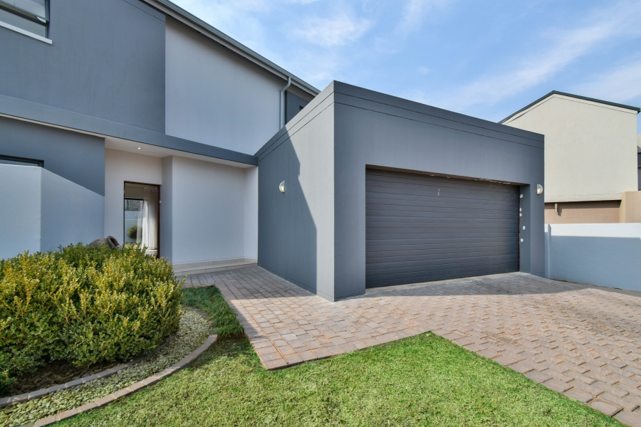 3 Bedroom Property for Sale in Midstream Meadows Gauteng