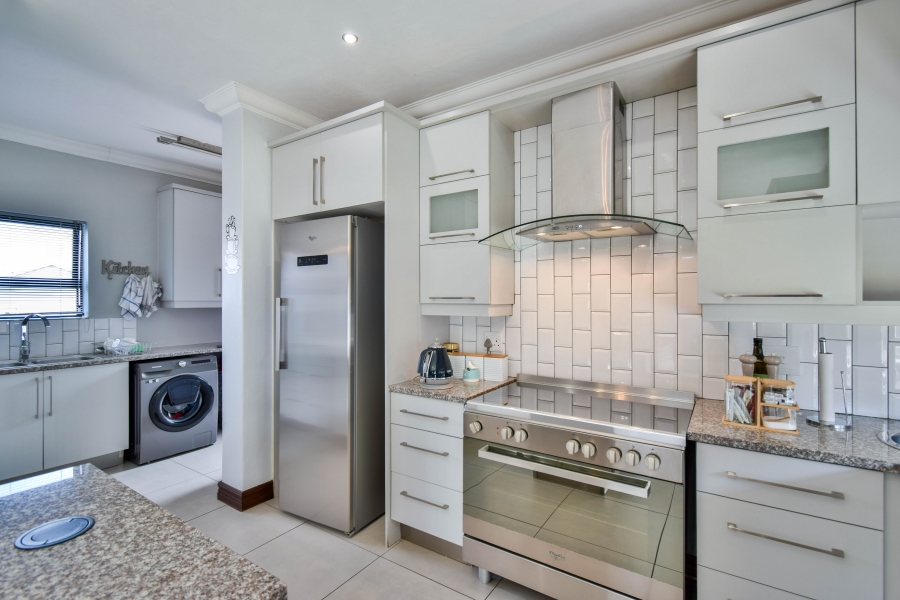 3 Bedroom Property for Sale in Midstream Meadows Gauteng