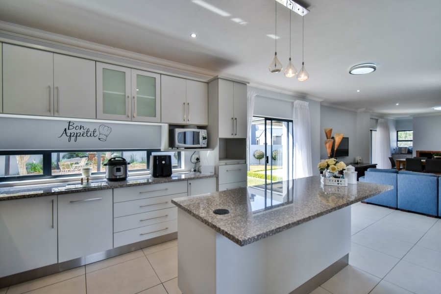 3 Bedroom Property for Sale in Midstream Meadows Gauteng