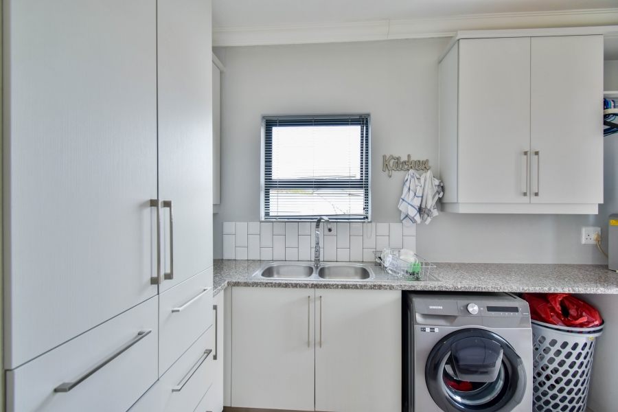 3 Bedroom Property for Sale in Midstream Meadows Gauteng