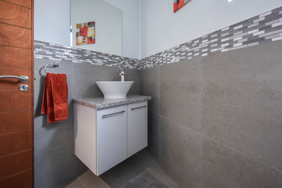 3 Bedroom Property for Sale in Midstream Meadows Gauteng